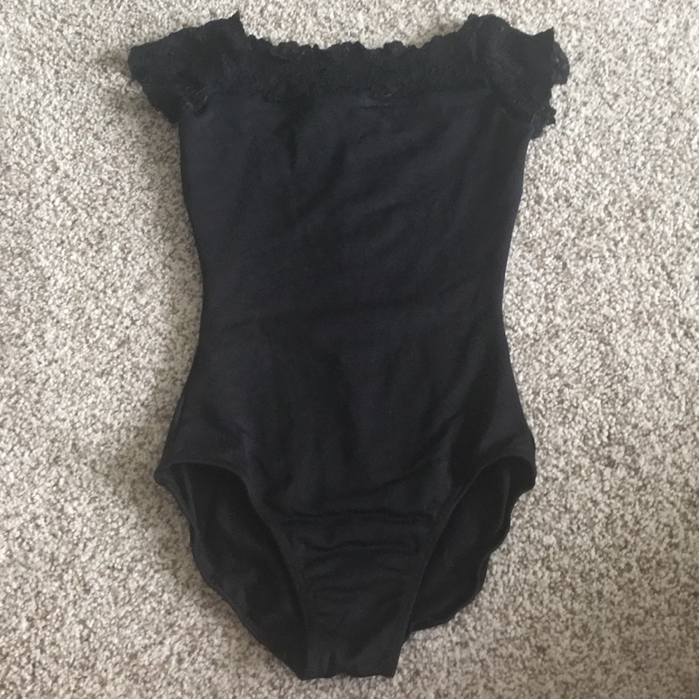 So Danca girls Suzy short-sleeve lace leotard